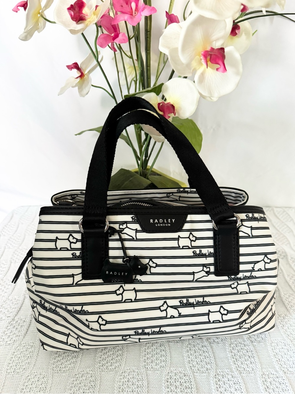 Radley London EUC Elia Mews triple compartment satchel